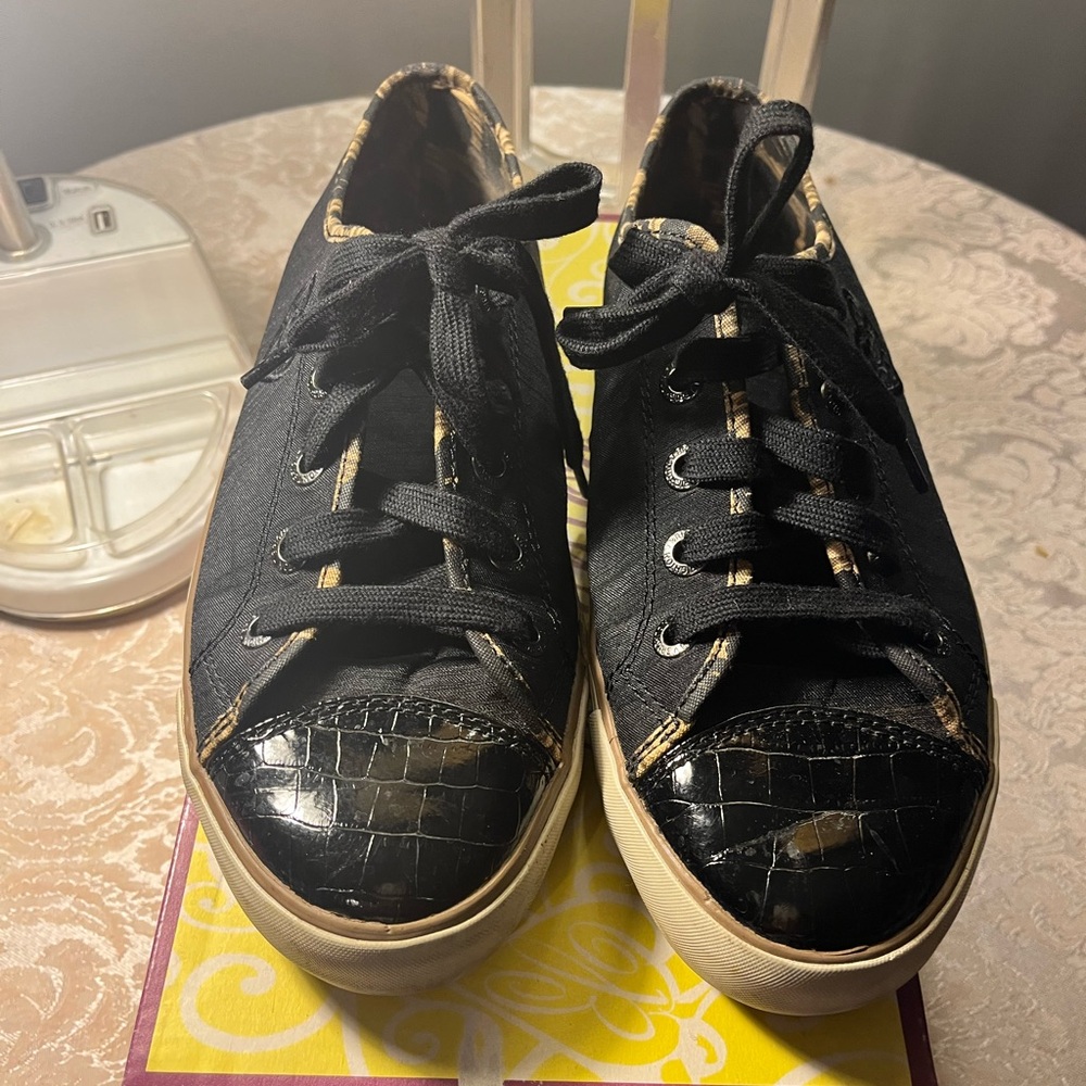 Black Casual Sneakers